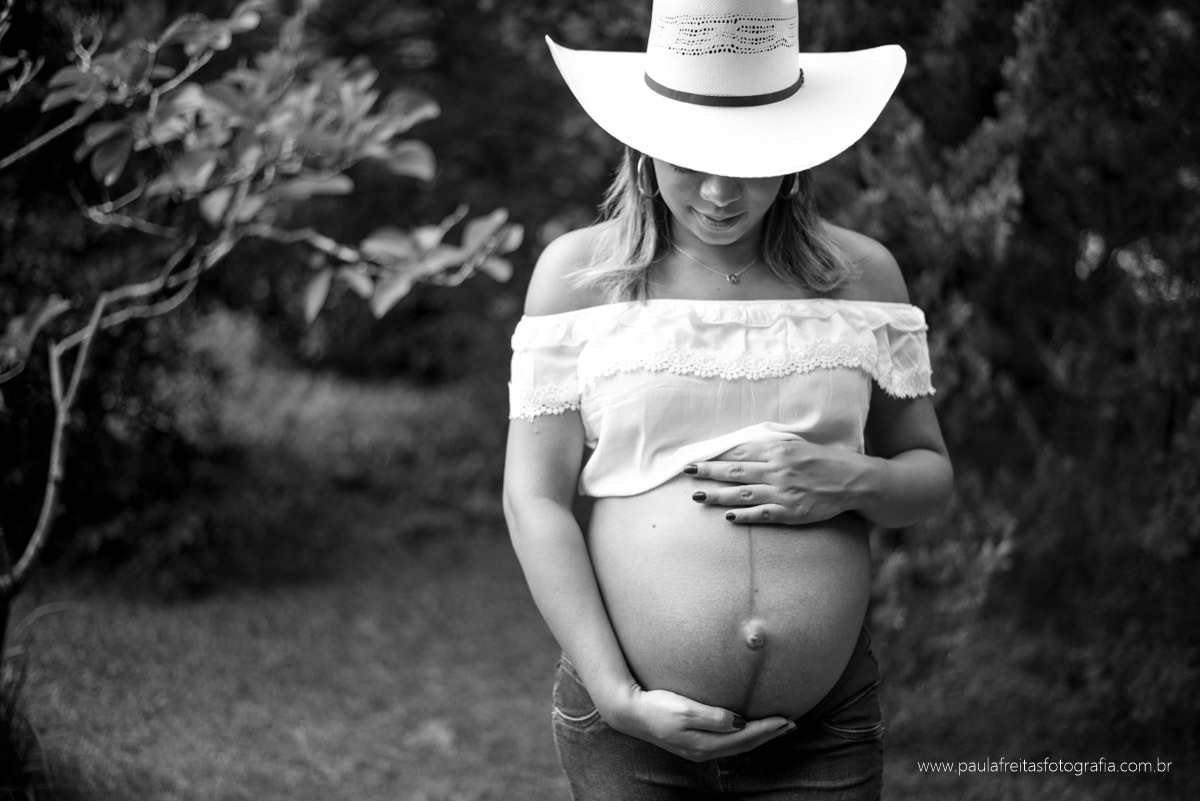 ensaio gestante no vale do paraiba fotografado por paula freitas fotografia