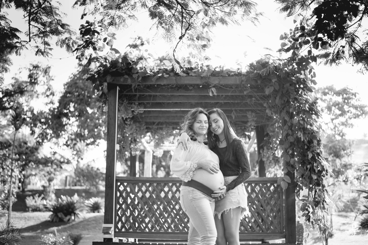 guaratingueta-sp-ensaio-gestante-fotografado-por-paula-freitas-fotografia