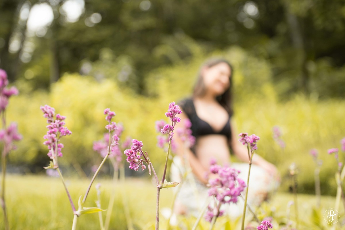 ensaio-fotografico-de-gestantes-realizado-na-cidade-de-guaratingueta-e-fotografado-por-paula-freitas-fotografia