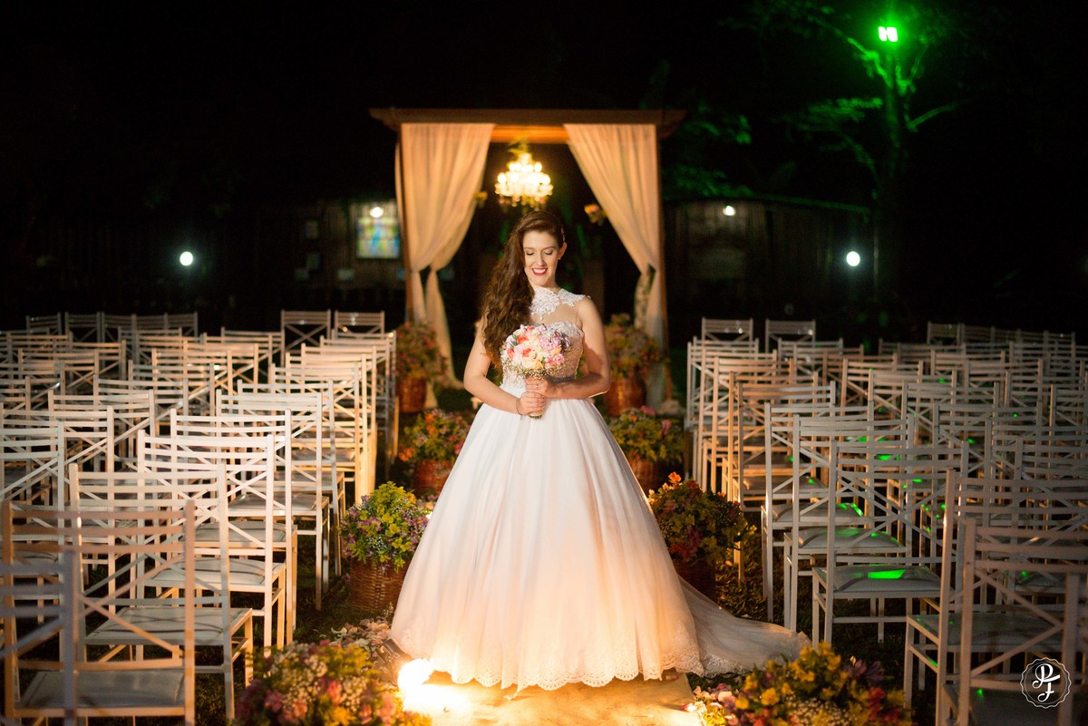 casamento-ana-carolina-e-fabricio-realizado-em-guaratingueta-sp-spaço-vip-fotografado-por-paula-freitas-fotografia
