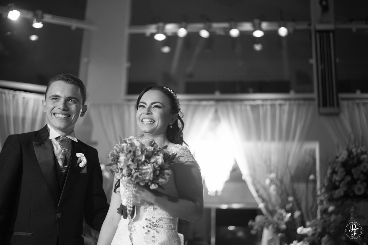 spaço-vip-em-guaratingueta-sp-casamento-glaucia-e-willian-fotografado-por-paula-freitas-fotografia