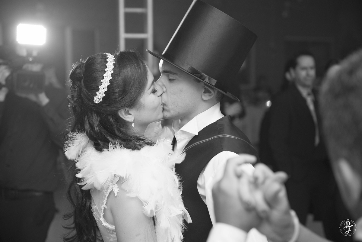 spaço-vip-em-guaratingueta-sp-casamento-glaucia-e-willian-fotografado-por-paula-freitas-fotografia