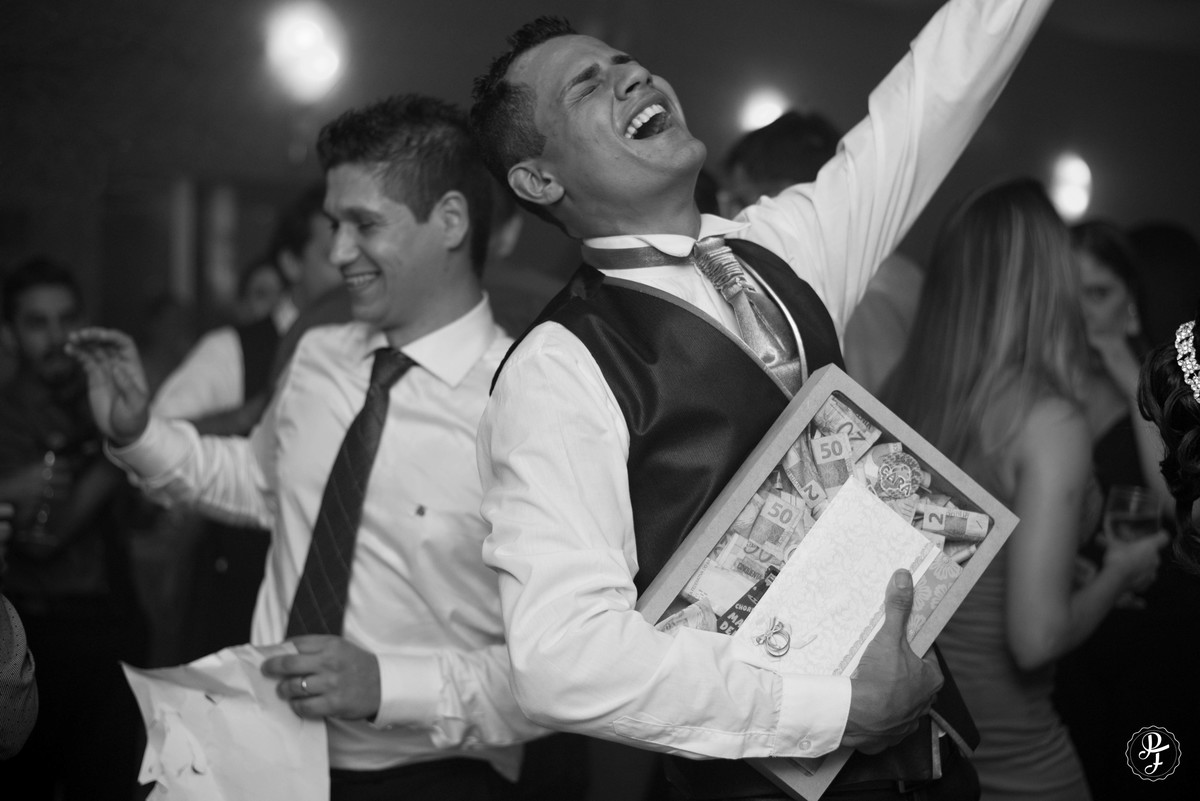 spaço-vip-em-guaratingueta-casamento-joice-e-jackson-fotografado-por-paula-freitas-fotografia