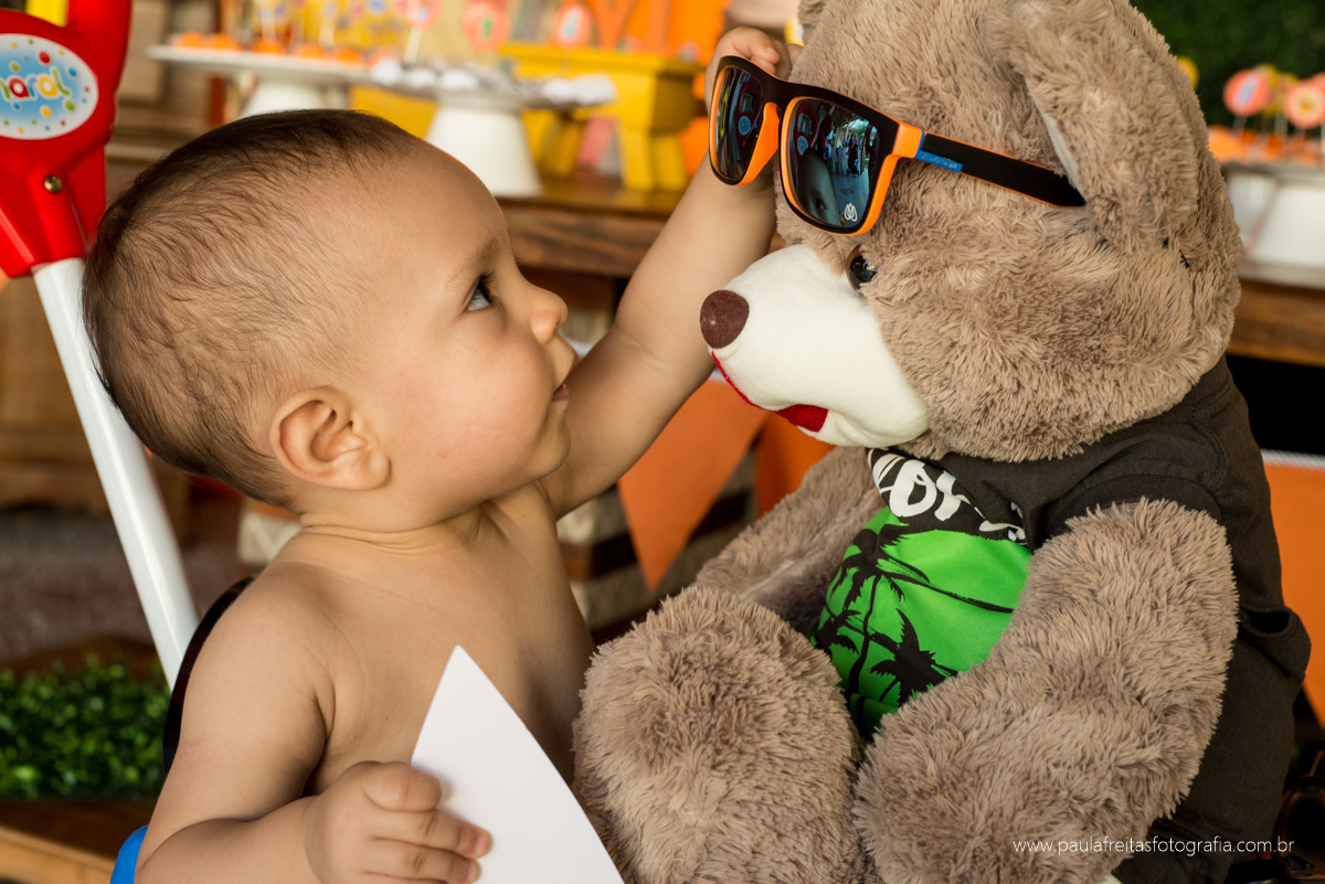 aniversario-infantil-de-menino-um-ano-ursinho-urso-surfista-fotografado-por-paula-freitas-fotografia