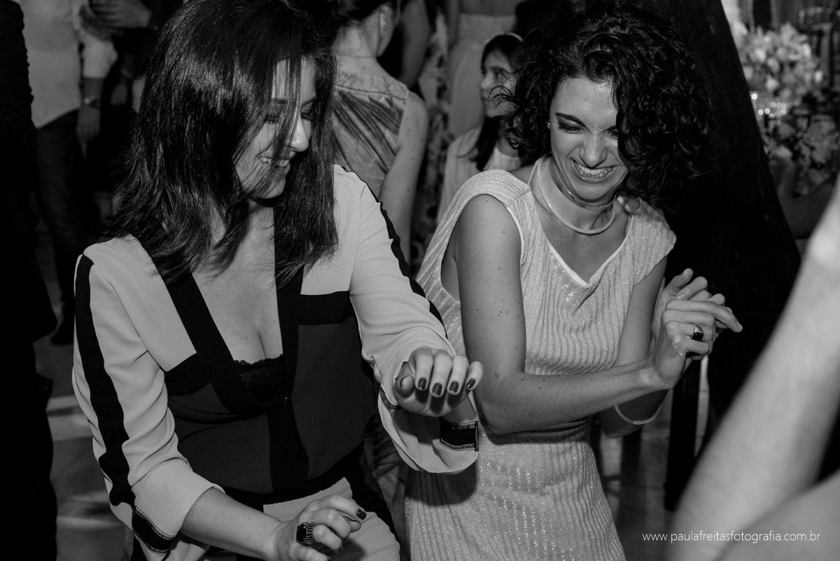 casamento na igreja sao benedito na faculdade unisal em lorena sp. fotografado por paula freitas fotografia 