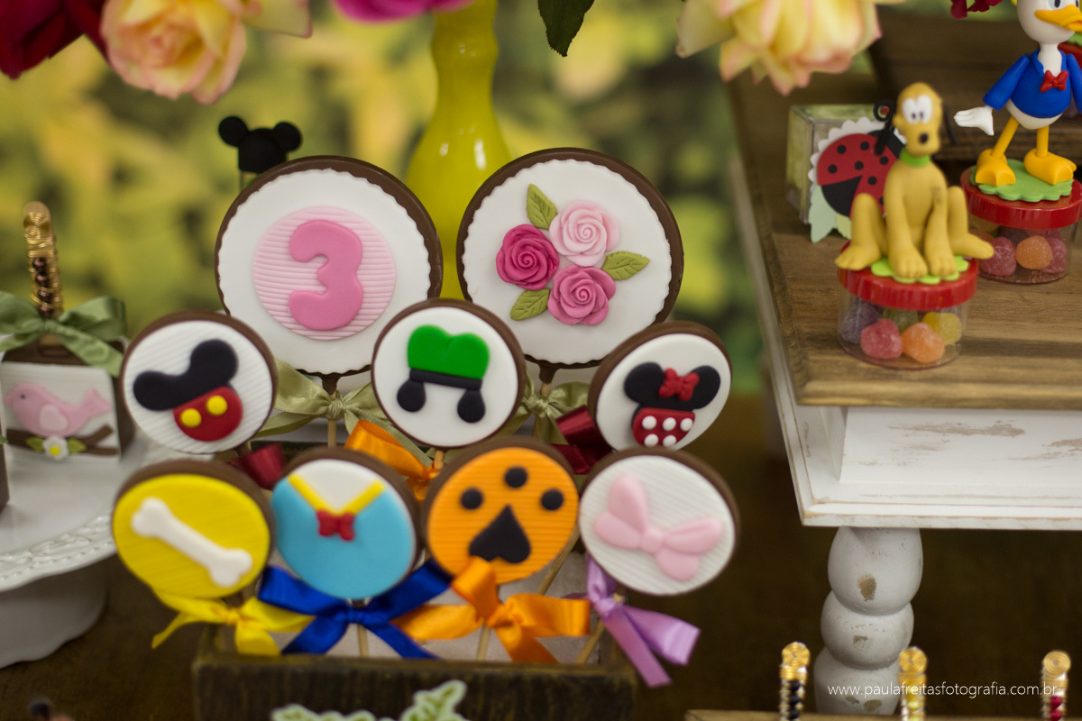 aniversario infantil com tema de mickey e minnie pluto margarida pato donald em taubate decorado por uniduniet 