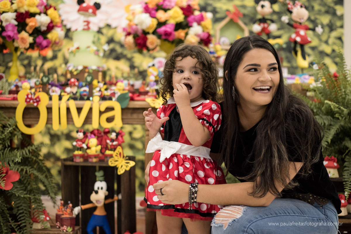 aniversario infantil com tema de mickey e minnie pluto margarida pato donald em taubate decorado por uniduniet fotografado por paula freitas fotografia e buffet mega park buffet