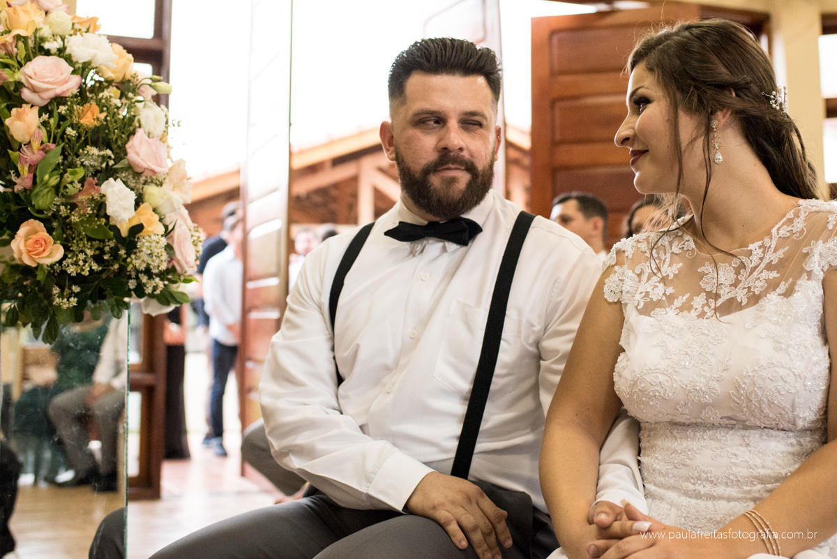 casamento de dia, casamento a tarde com filho na fazenda esperança centro feminino em guaratingueta de thais e renan fotografado por paula freitas fotografia