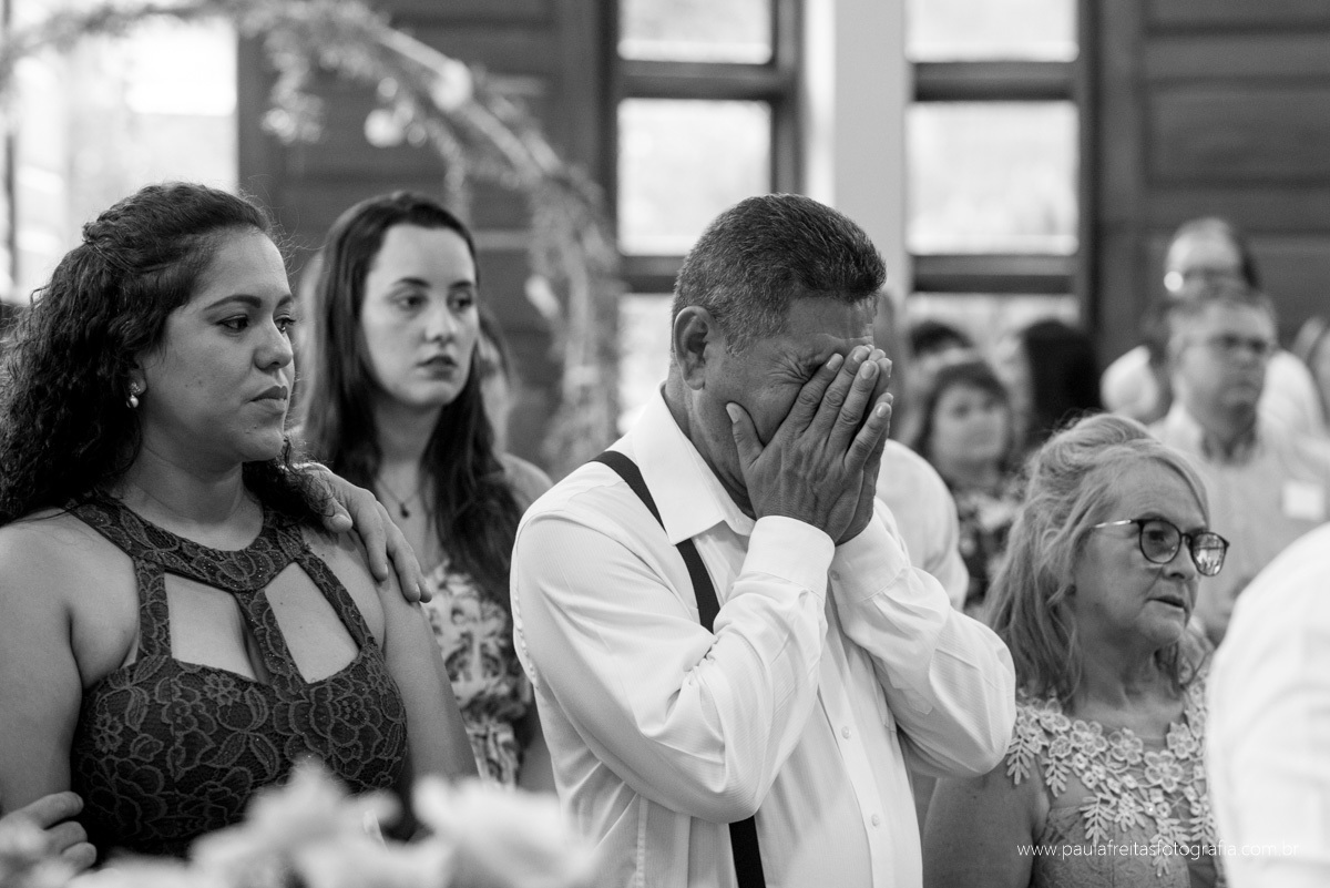 casamento de dia, casamento a tarde com filho na fazenda esperança centro feminino em guaratingueta de thais e renan fotografado por paula freitas fotografia