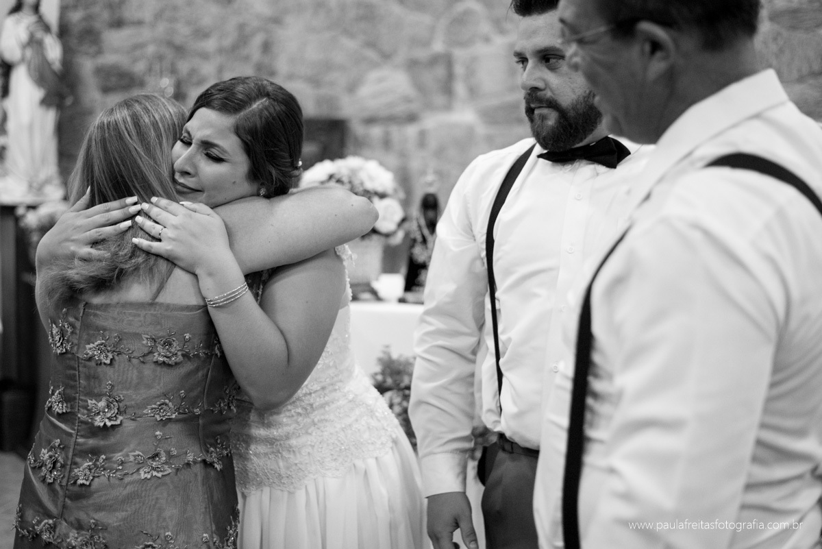 casamento de dia, casamento a tarde com filho na fazenda esperança centro feminino em guaratingueta de thais e renan fotografado por paula freitas fotografia