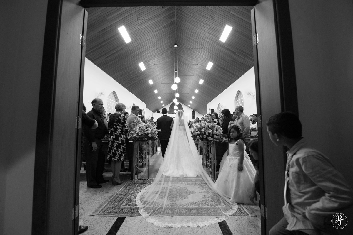 espaço-colar-de-ouro-cunha-sp-casamento-milene-e-thiago-fotografados-por-paula-freitas-fotografia