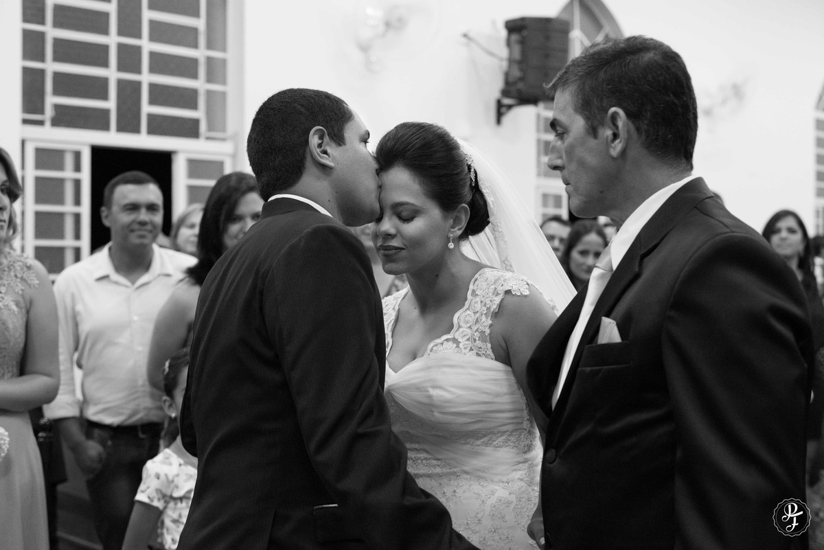 espaço-colar-de-ouro-cunha-sp-casamento-milene-e-thiago-fotografados-por-paula-freitas-fotografia