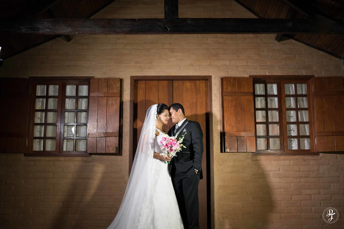 espaço-colar-de-ouro-cunha-sp-casamento-milene-e-thiago-fotografados-por-paula-freitas-fotografia