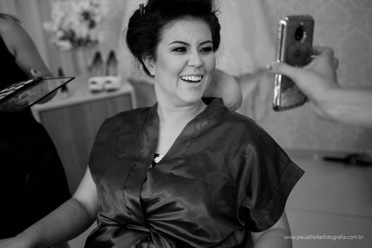 casamento em guaratingueta na igreja matriz catedral de santo antonio de thais e dragan fotografado por paula freitas fotografia