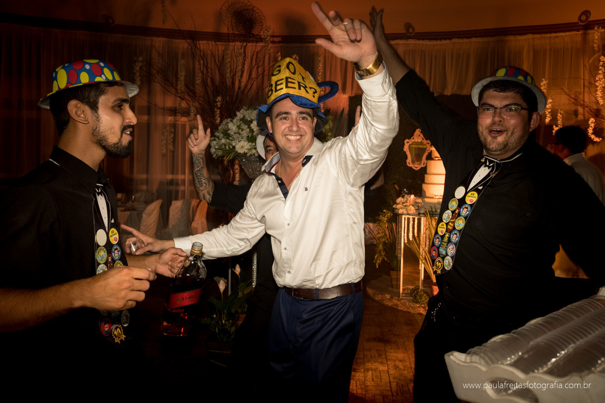 casamento em guaratingueta na igreja matriz catedral de santo antonio de thais e dragan fotografado por paula freitas fotografia