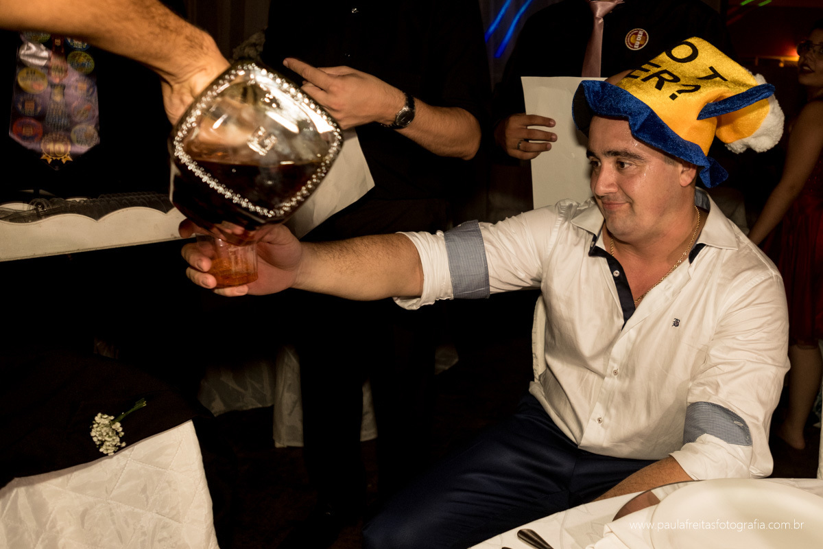 casamento em guaratingueta na igreja matriz catedral de santo antonio de thais e dragan fotografado por paula freitas fotografia