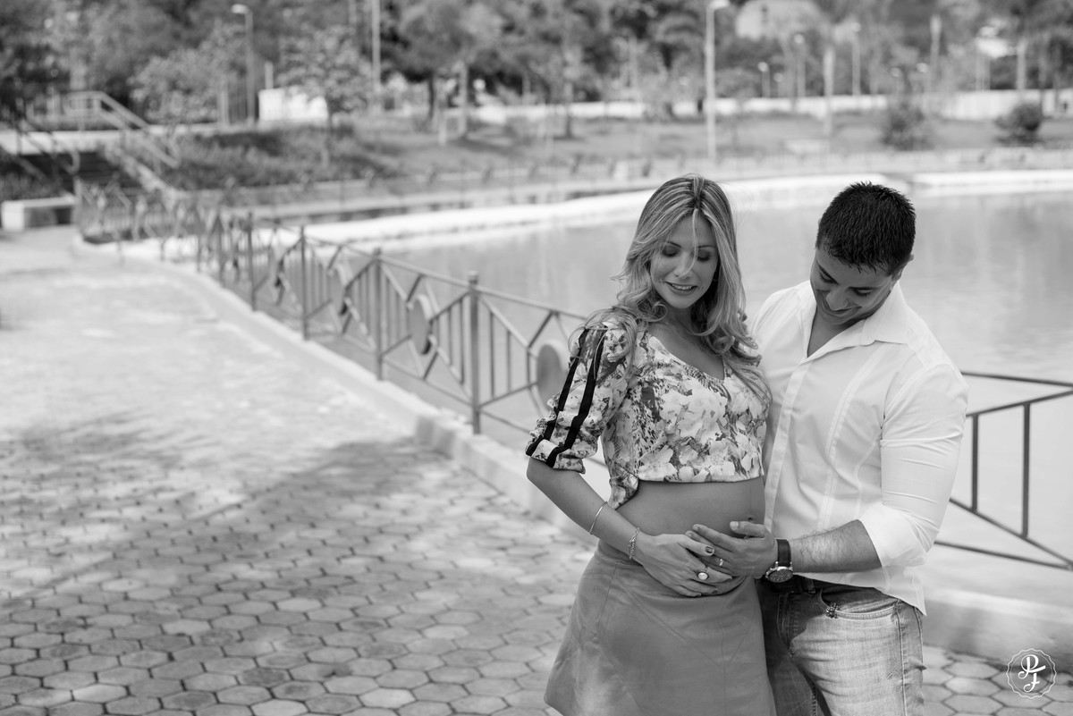 sessão-gestante-em-guaratingueta-sp-flavia-e-renato-fotografia-de-paula-freitas-fotografia