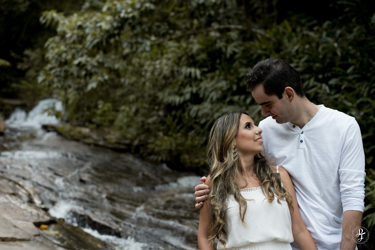 pre-wedding-de-ariane-e-rafael-realizado-em-guaratinguetá-sp-fotografado-por-paula-freitas-fotografia