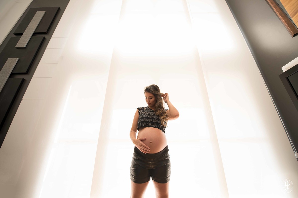 sessão-fotografica-de-gestante-realizado-em-sao-paulo-capital-fotografado-por-paula-freitas-fotografia-quero-te-ver-sorrir-baby-laura