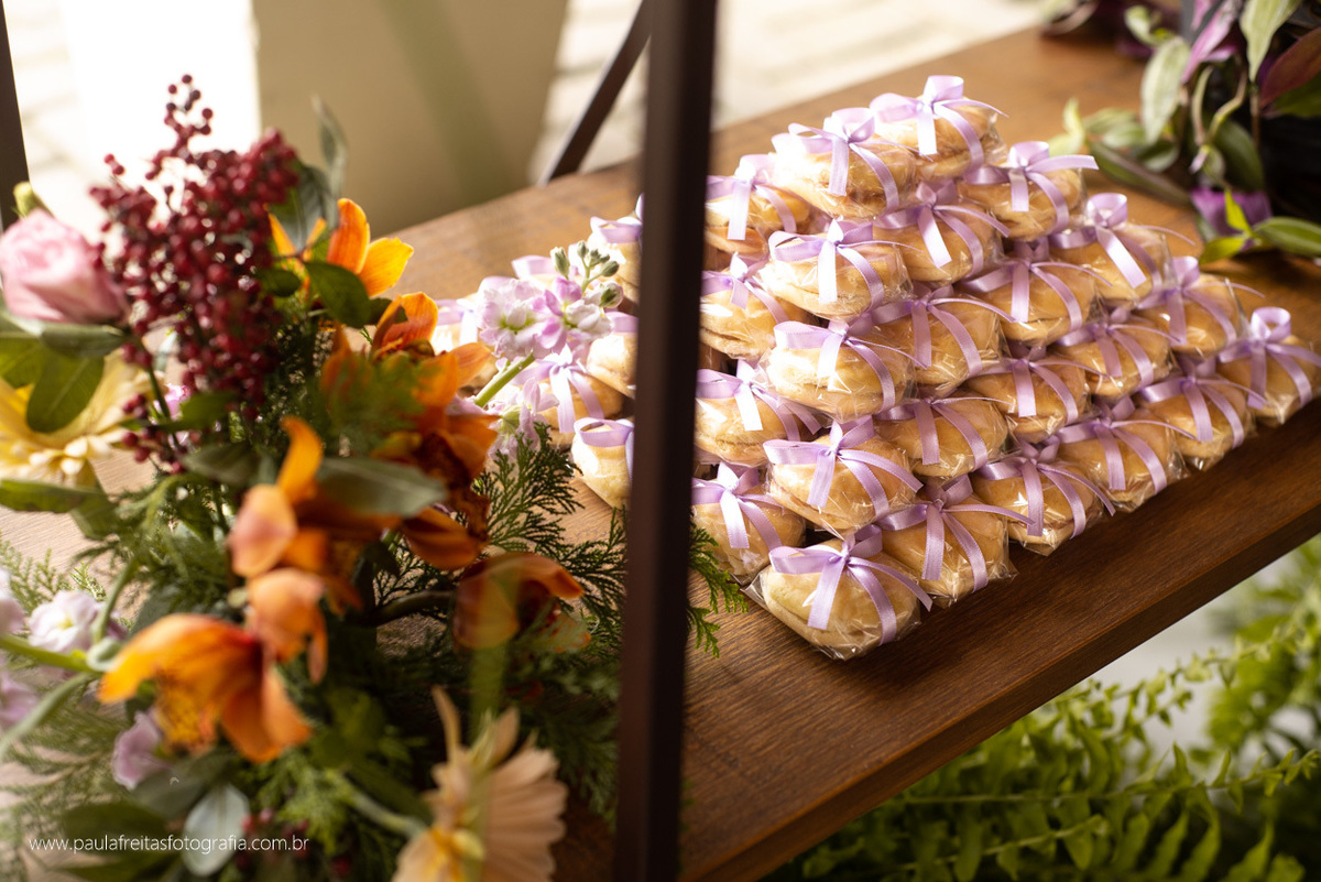  decoração casamento de dia ao ar livre fotografado por paula freitas fotografia no recanto do bosque em guaratingueta