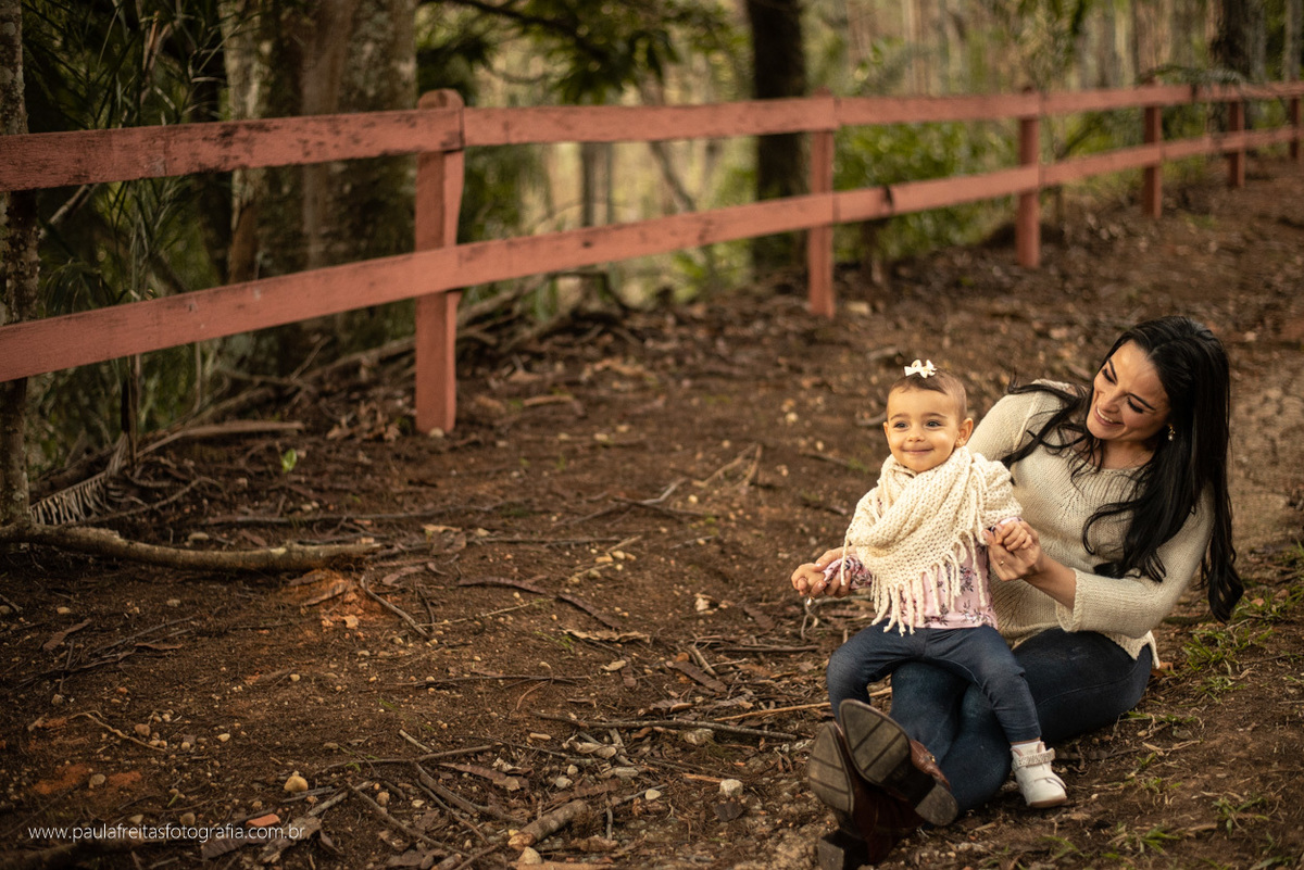 ensaio gestante fotografado por paula freitas fotografia em queluz, sp