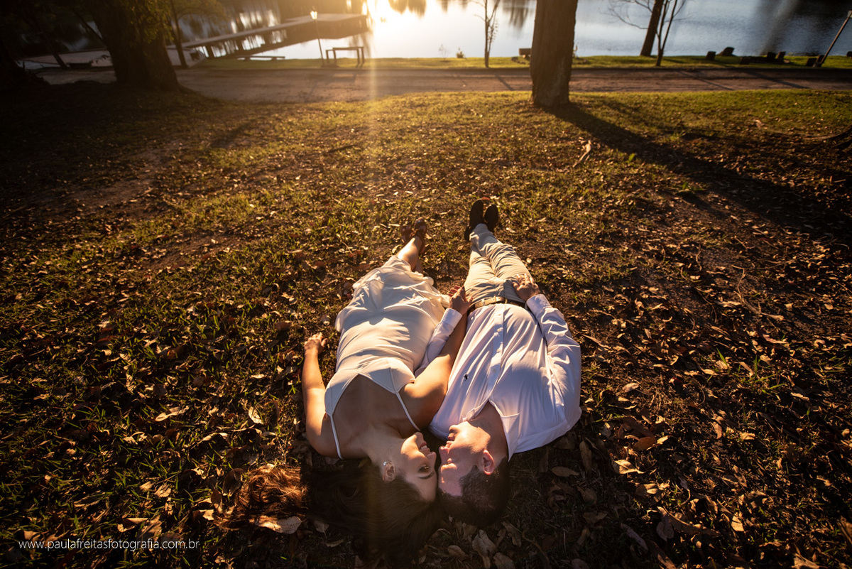 ensaio pre casamento feito no hotel golfe clube dos 500 em guaratingueta sp fotografado por paula freitas fotografia