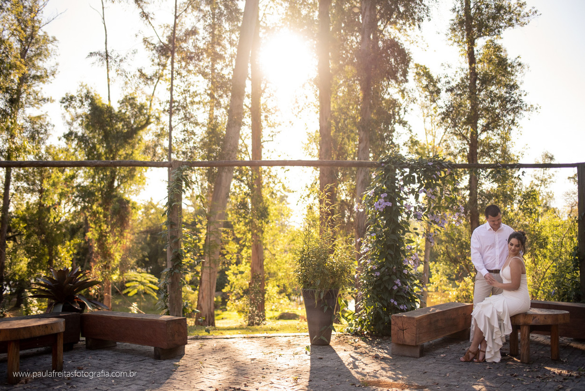 ensaio pre casamento feito no hotel golfe clube dos 500 em guaratingueta sp fotografado por paula freitas fotografia