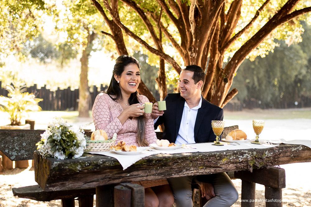 book de casal feito por paula freitas fotografia na cidade de guaratingueta no recanto vip