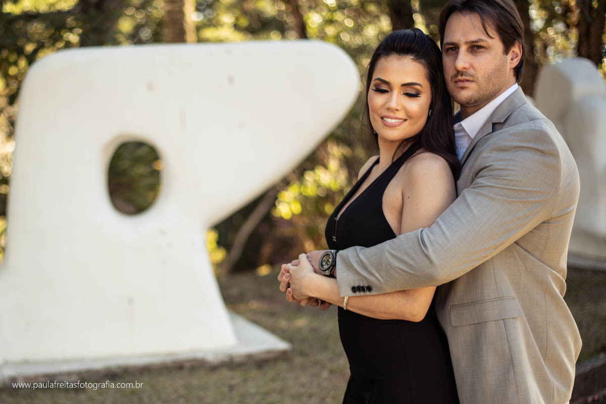 ensaio de casal feito no parque das cerejeiras em campos do jordao