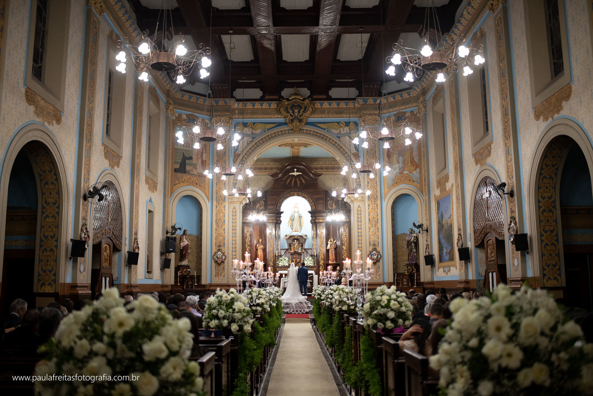 casamento em guaratingueta na igreja nossa senhora das graças fotografado por paula freitas fotografia
