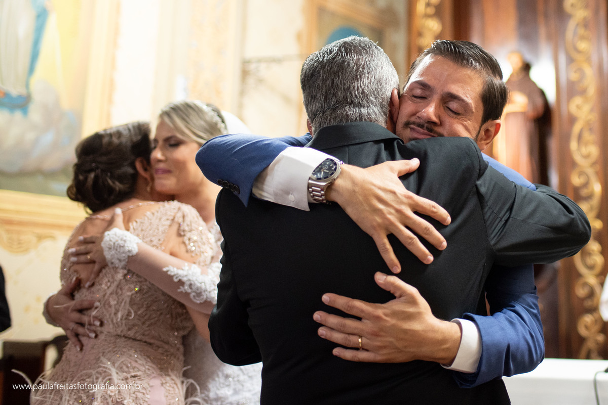 casamento em guaratingueta na igreja nossa senhora das graças fotografado por paula freitas fotografia