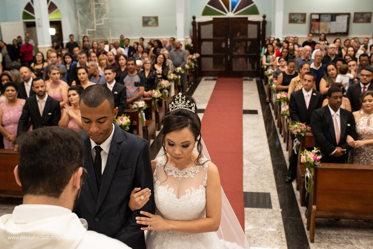 casamento em guaratingueta na igreja nossa senhora de fatima fotografado por paula freitas fotografia e making of na valeria vendrasco