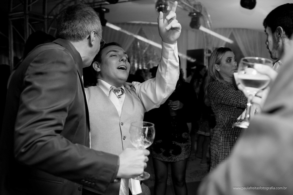 recanto-do-bosque-casamento-em-guaratinguetá-catedral-de-santo-antonio-matriz-eduarda-e-diego-fotografado-por-paula-freitas-fotografia-e-filme-de-supimpa-audiovisual