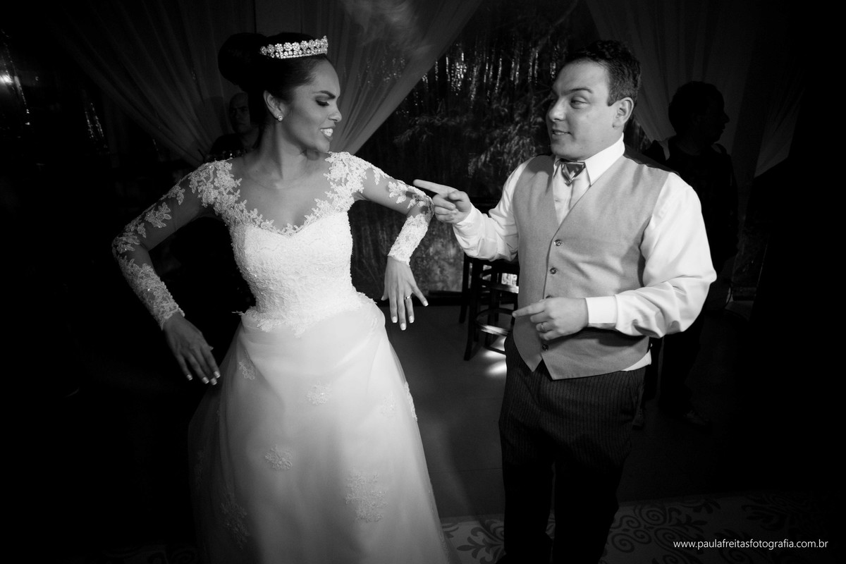 recanto-do-bosque-casamento-em-guaratinguetá-catedral-de-santo-antonio-matriz-eduarda-e-diego-fotografado-por-paula-freitas-fotografia-e-filme-de-supimpa-audiovisual