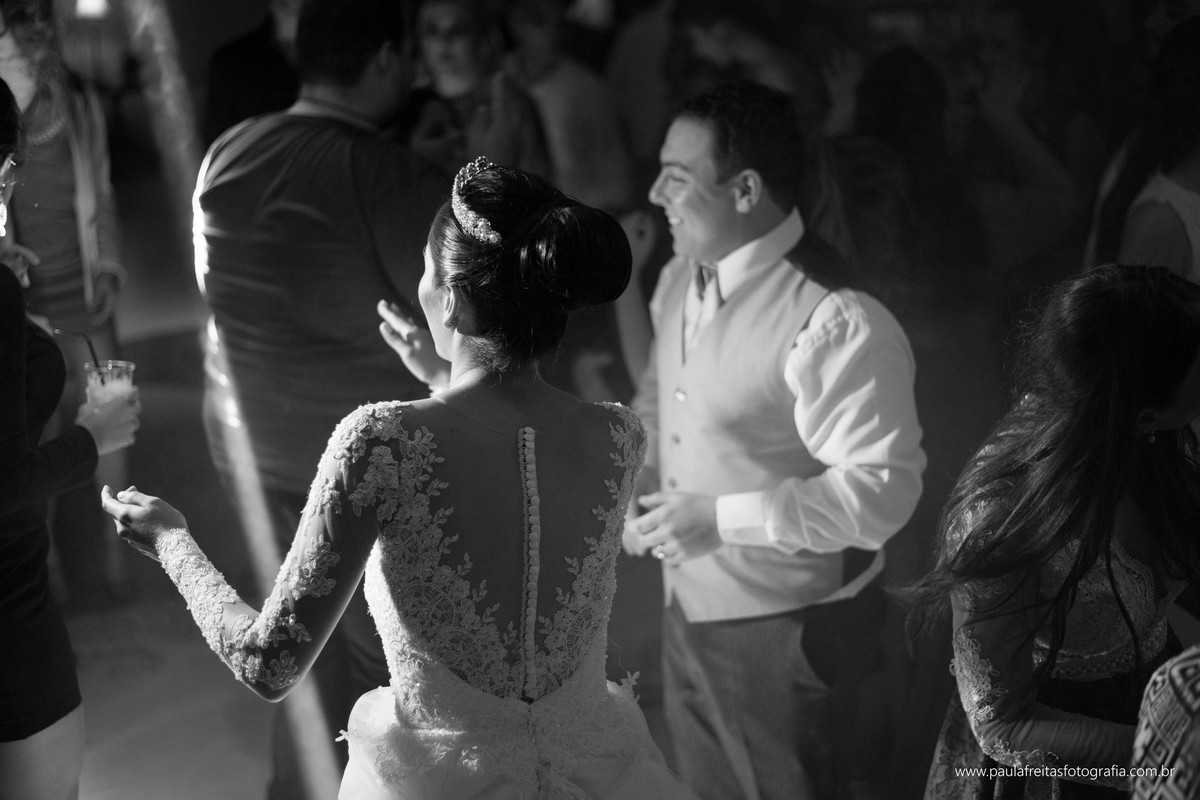 recanto-do-bosque-casamento-em-guaratinguetá-catedral-de-santo-antonio-matriz-eduarda-e-diego-fotografado-por-paula-freitas-fotografia-e-filme-de-supimpa-audiovisual