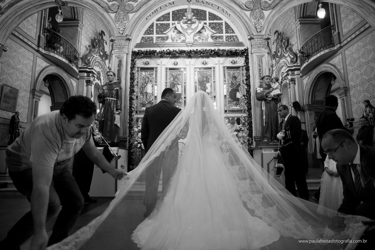 recanto-do-bosque-casamento-em-guaratinguetá-catedral-de-santo-antonio-matriz-eduarda-e-diego-fotografado-por-paula-freitas-fotografia-e-filme-de-supimpa-audiovisual