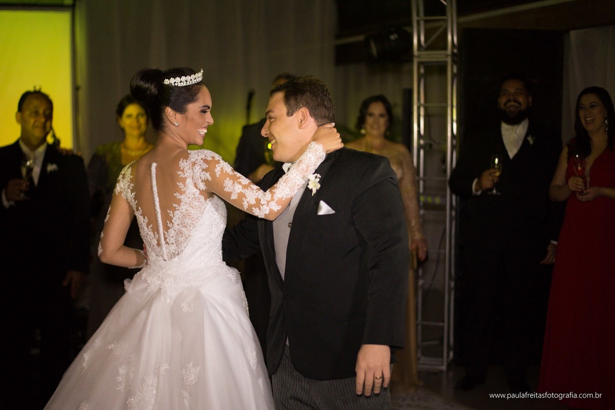 recanto-do-bosque-casamento-em-guaratinguetá-catedral-de-santo-antonio-matriz-eduarda-e-diego-fotografado-por-paula-freitas-fotografia-e-filme-de-supimpa-audiovisual