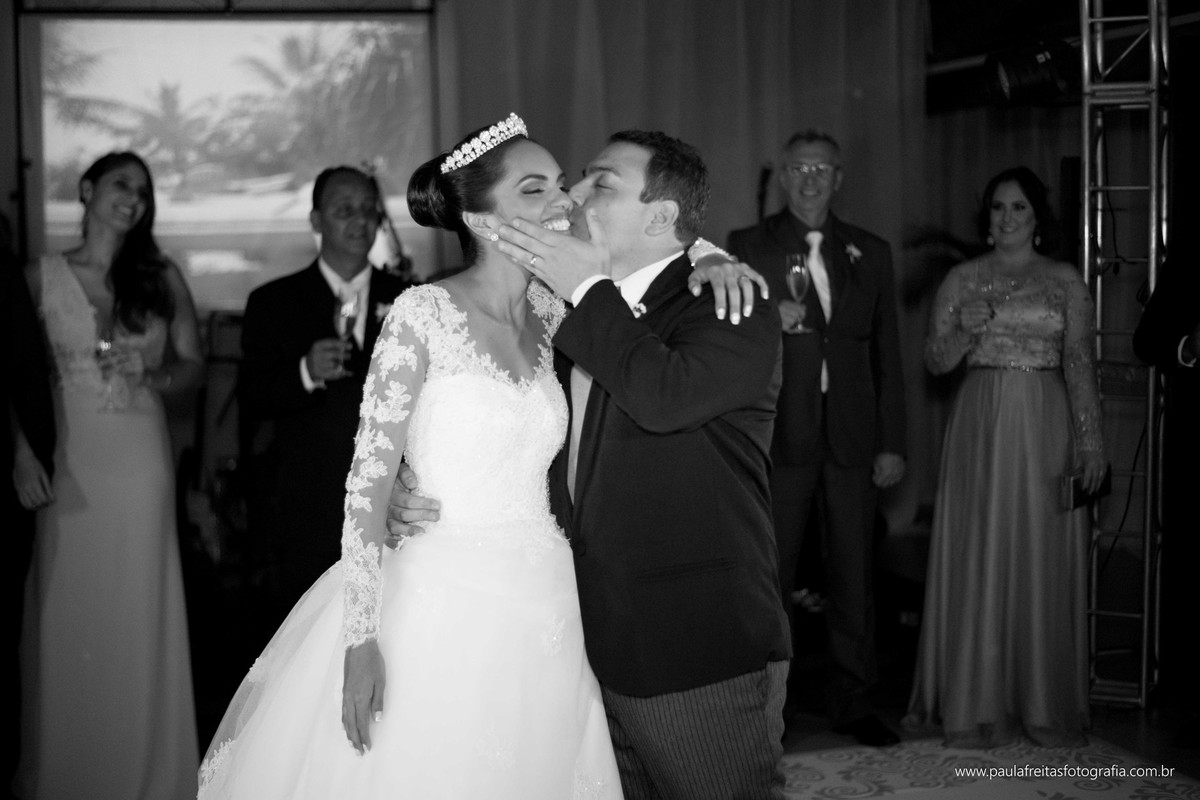 recanto-do-bosque-casamento-em-guaratinguetá-catedral-de-santo-antonio-matriz-eduarda-e-diego-fotografado-por-paula-freitas-fotografia-e-filme-de-supimpa-audiovisual