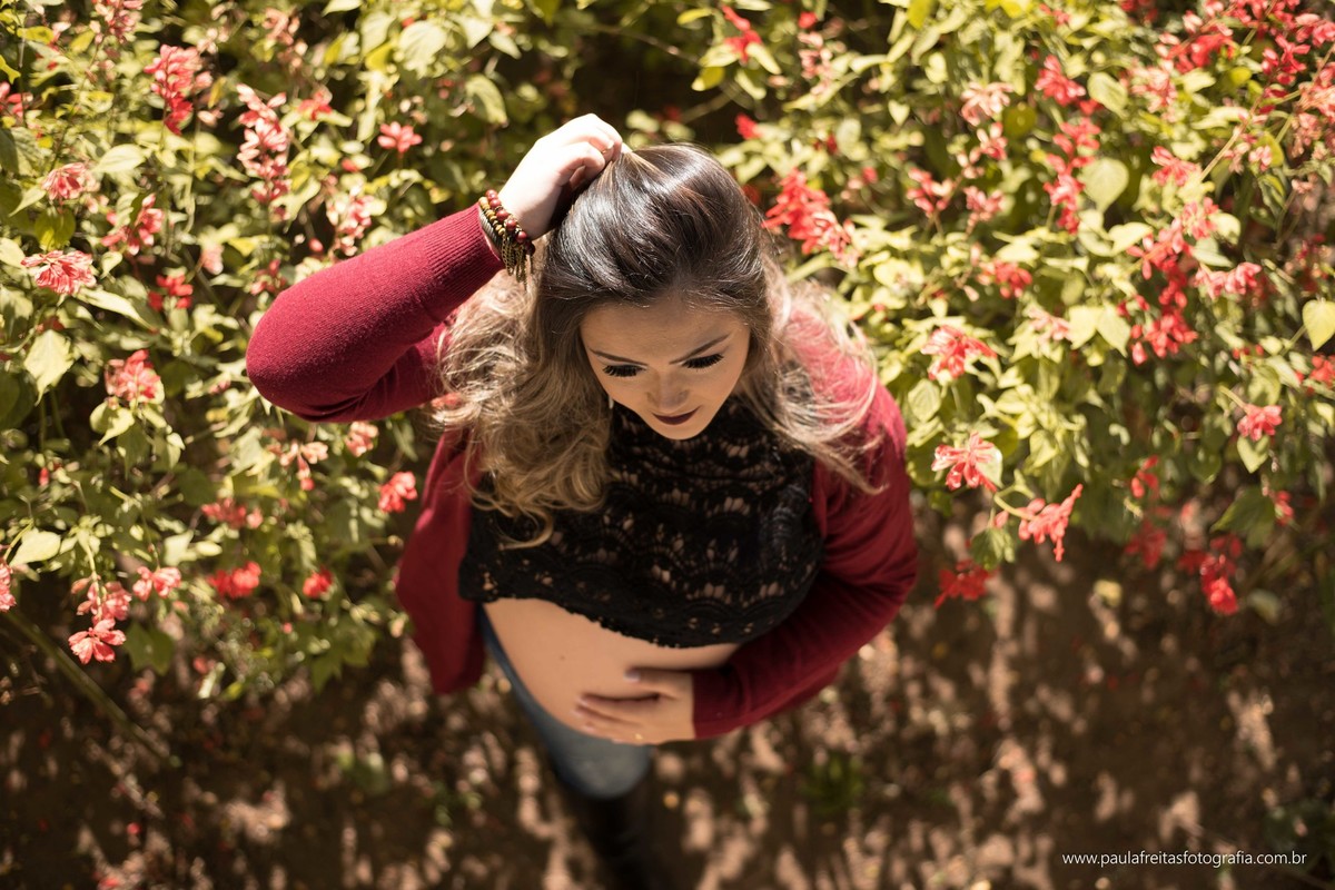 ensaio-de-gestante-a-espera-da-maite-feito-no-parque-da-cidade-em-sao-jose-dos-campos-e-fotografados-por-paula-freitas-fotografia