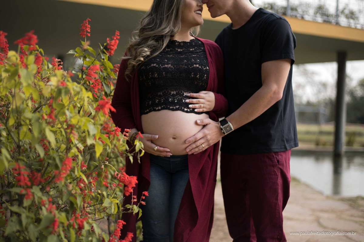ensaio-de-gestante-a-espera-da-maite-feito-no-parque-da-cidade-em-sao-jose-dos-campos-e-fotografados-por-paula-freitas-fotografia