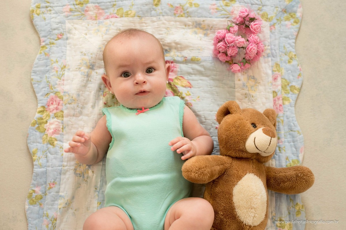 acompanhamento-mensal-infantil-de-maria-luisa-fotografado-por-paula-freitas-fotografia-na-cidade-de-guaratingueta-sp