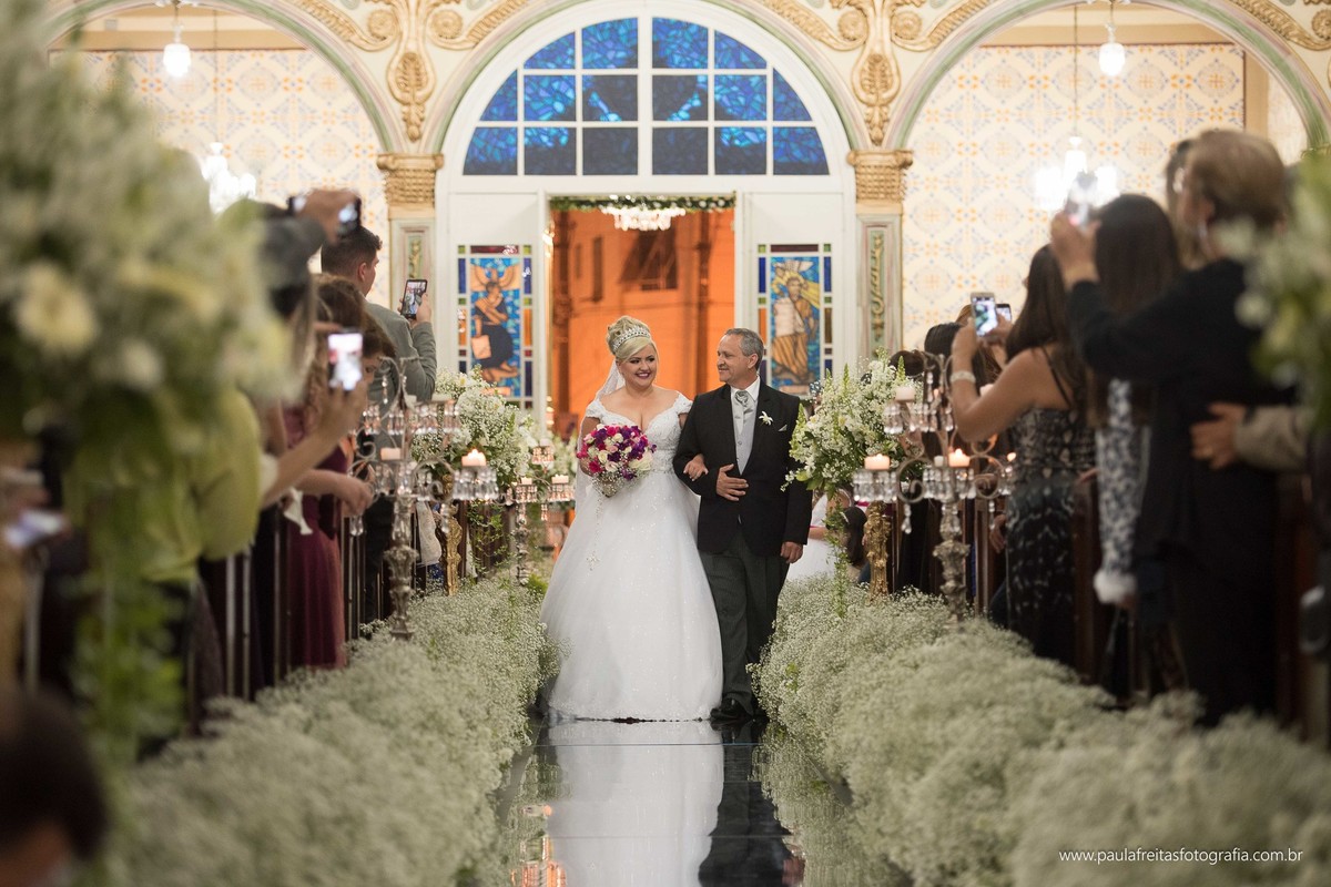 laryssa-e-junior-casamento-no-spaço-vip-e-catedral-em-guaratingueta-paula-freitas-fotografia