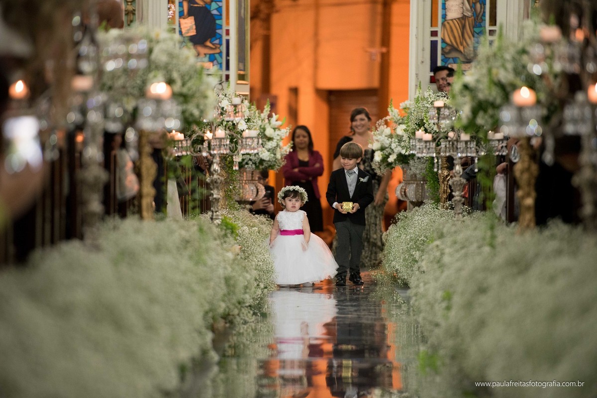 laryssa-e-junior-casamento-no-spaço-vip-e-catedral-em-guaratingueta-paula-freitas-fotografia