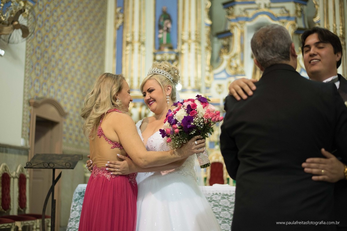 laryssa-e-junior-casamento-no-spaço-vip-e-catedral-em-guaratingueta-paula-freitas-fotografia