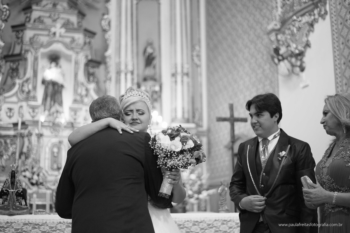 laryssa-e-junior-casamento-no-spaço-vip-e-catedral-em-guaratingueta-paula-freitas-fotografia