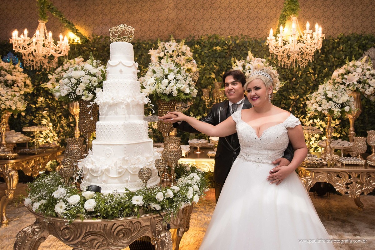 laryssa-e-junior-casamento-no-spaço-vip-e-catedral-em-guaratingueta-paula-freitas-fotografia