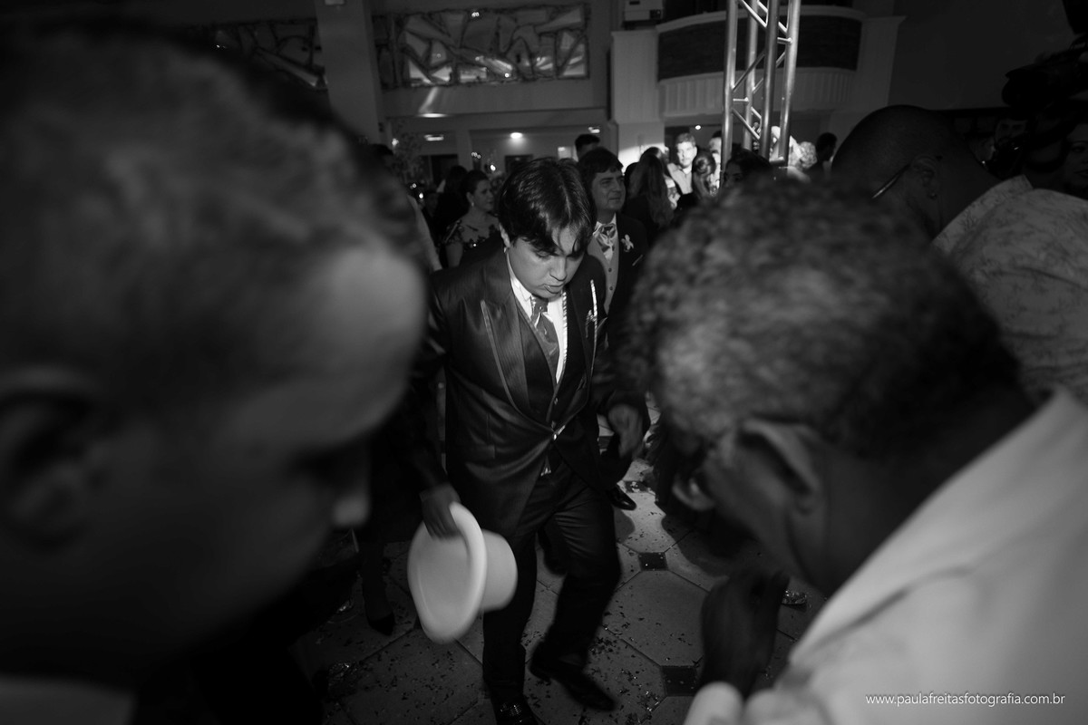 laryssa-e-junior-casamento-no-spaço-vip-e-catedral-em-guaratingueta-paula-freitas-fotografia