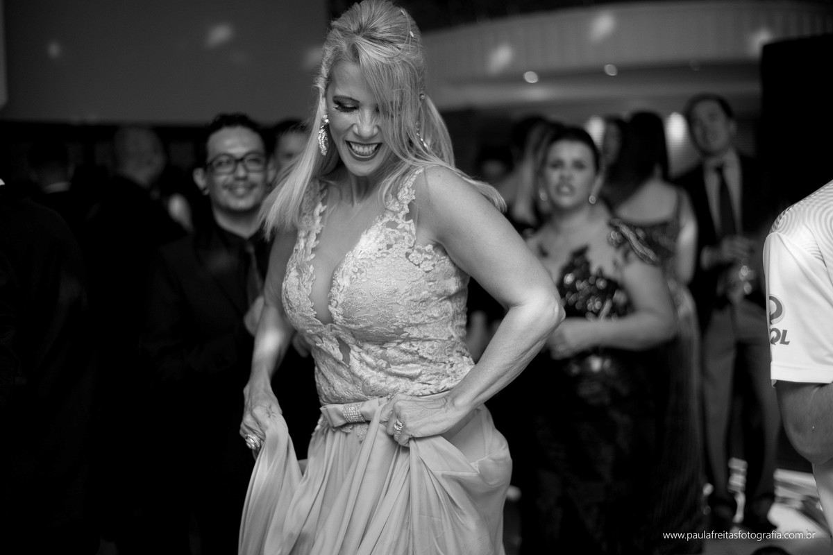 laryssa-e-junior-casamento-no-spaço-vip-e-catedral-em-guaratingueta-paula-freitas-fotografia