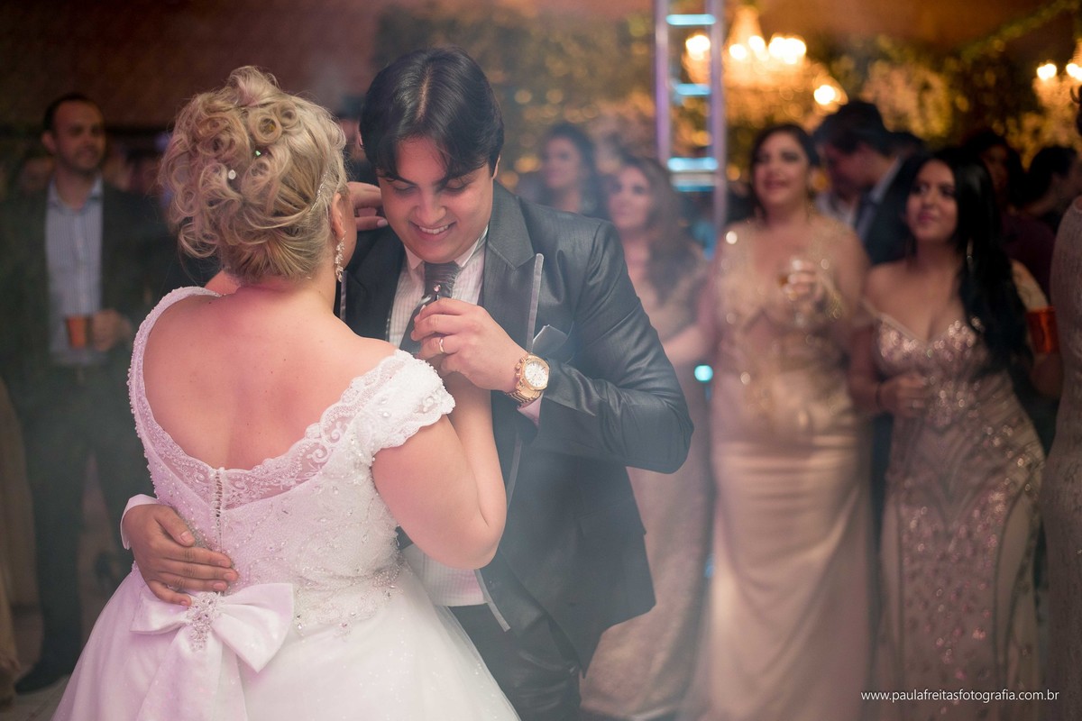 laryssa-e-junior-casamento-no-spaço-vip-e-catedral-em-guaratingueta-paula-freitas-fotografia