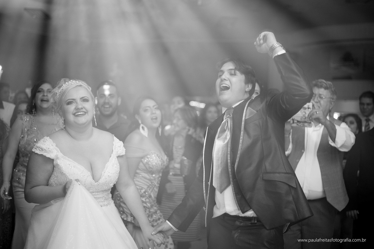 laryssa-e-junior-casamento-no-spaço-vip-e-catedral-em-guaratingueta-paula-freitas-fotografia